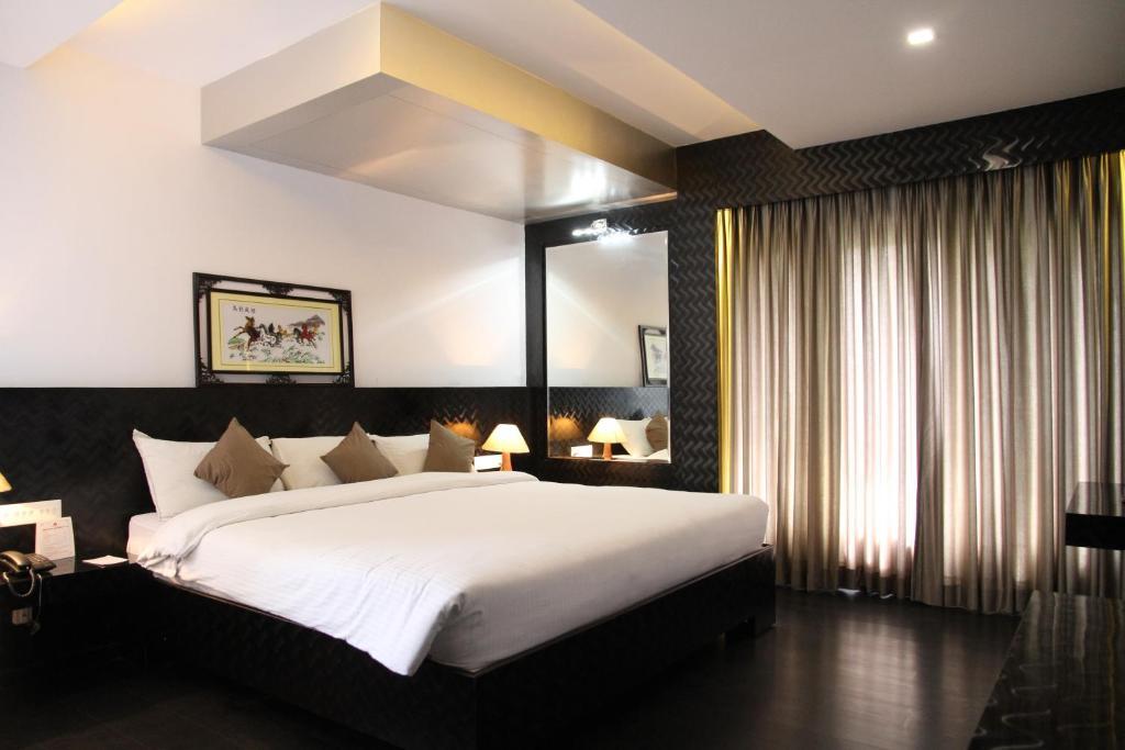Hotel Gokulam Park Chennai Ngoại thất bức ảnh