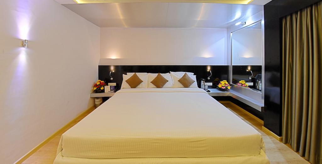 Hotel Gokulam Park Chennai Ngoại thất bức ảnh