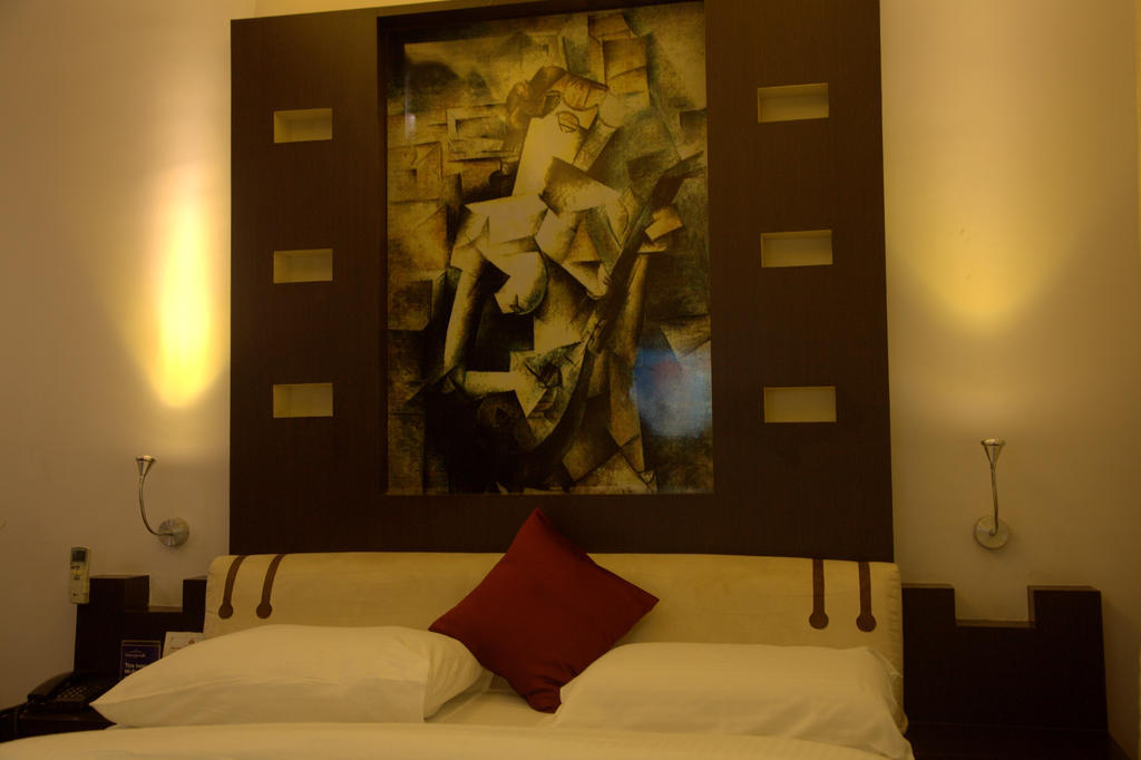 Hotel Gokulam Park Chennai Ngoại thất bức ảnh