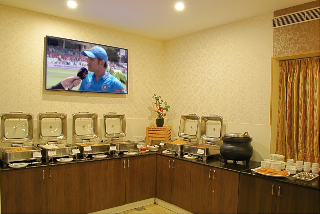 Hotel Gokulam Park Chennai Ngoại thất bức ảnh