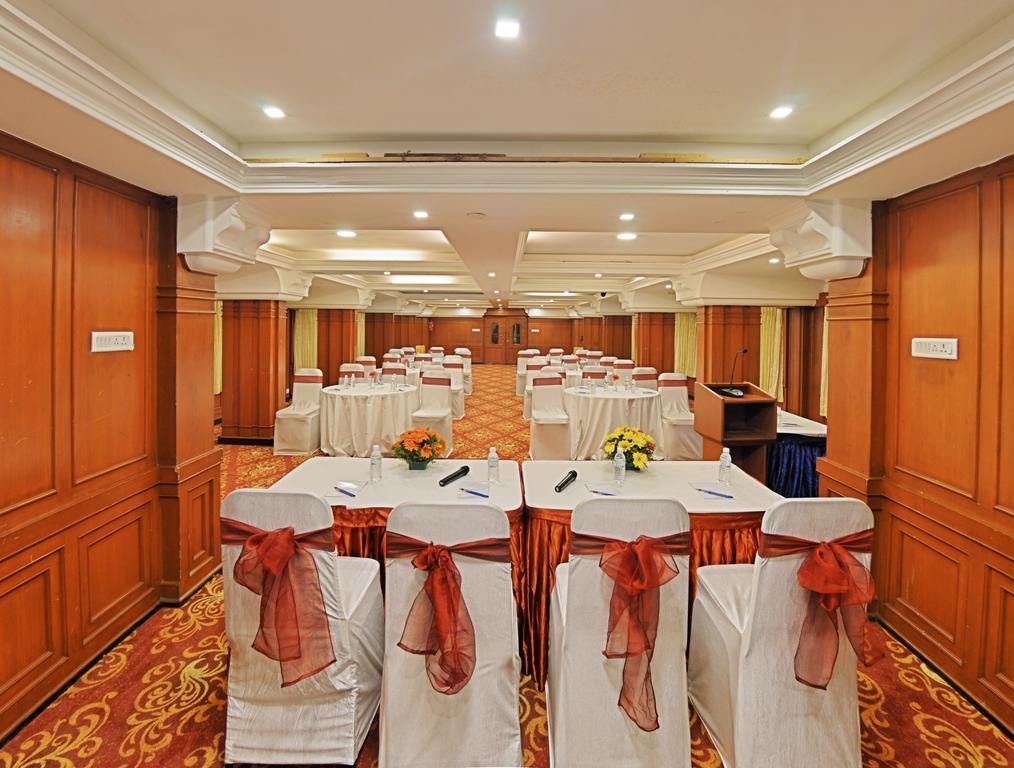 Hotel Gokulam Park Chennai Ngoại thất bức ảnh